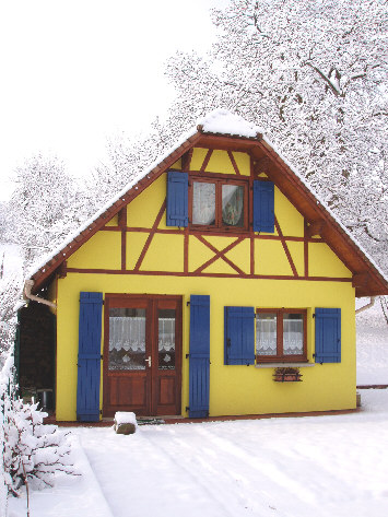 Attention, neige fraiche  au Gite en Alsace - le 5 mars 06